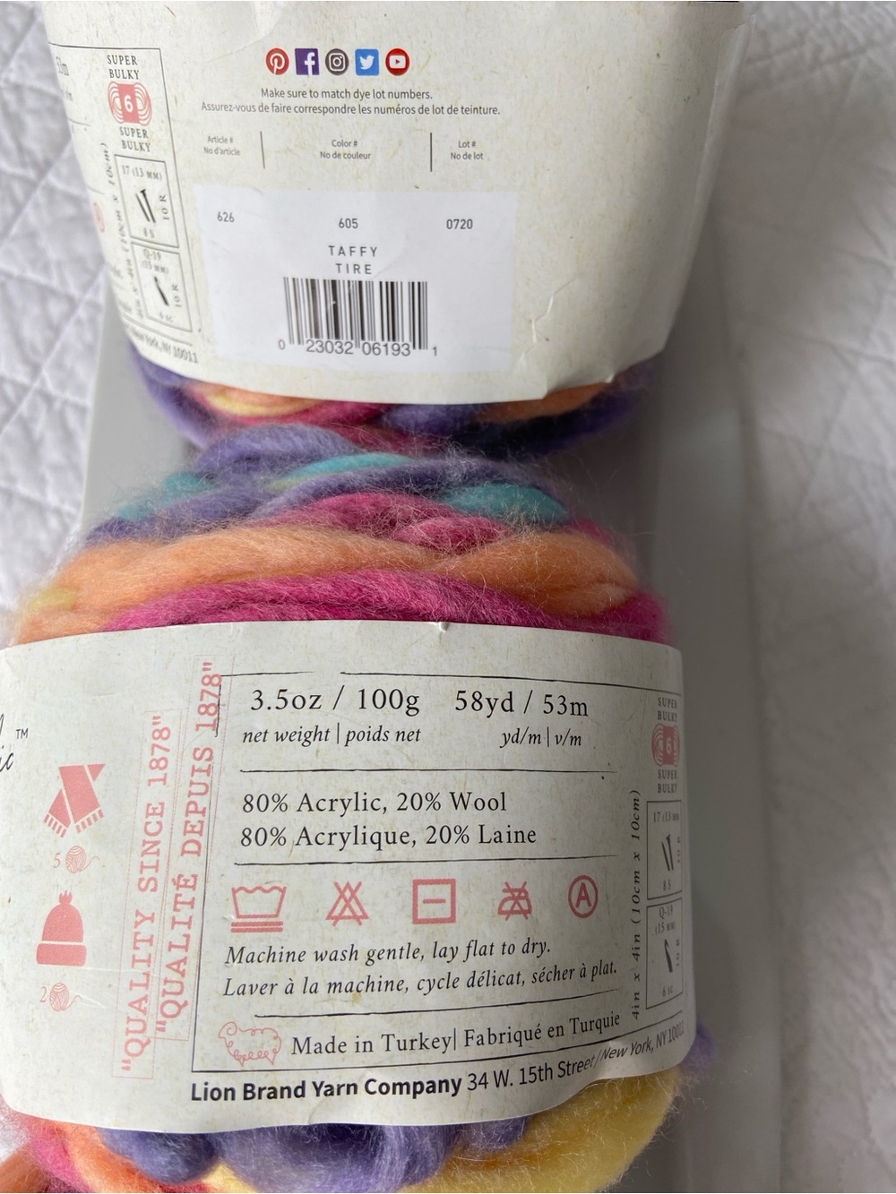 Lion Brand Wool Ease Roving Stripes Lot 4 Skeins in Taffy NEW - Picture 4 of 6